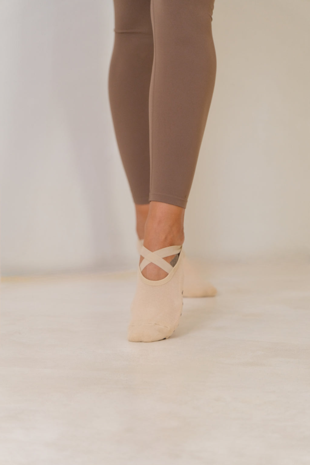 Mocha Ballet Grip Sock