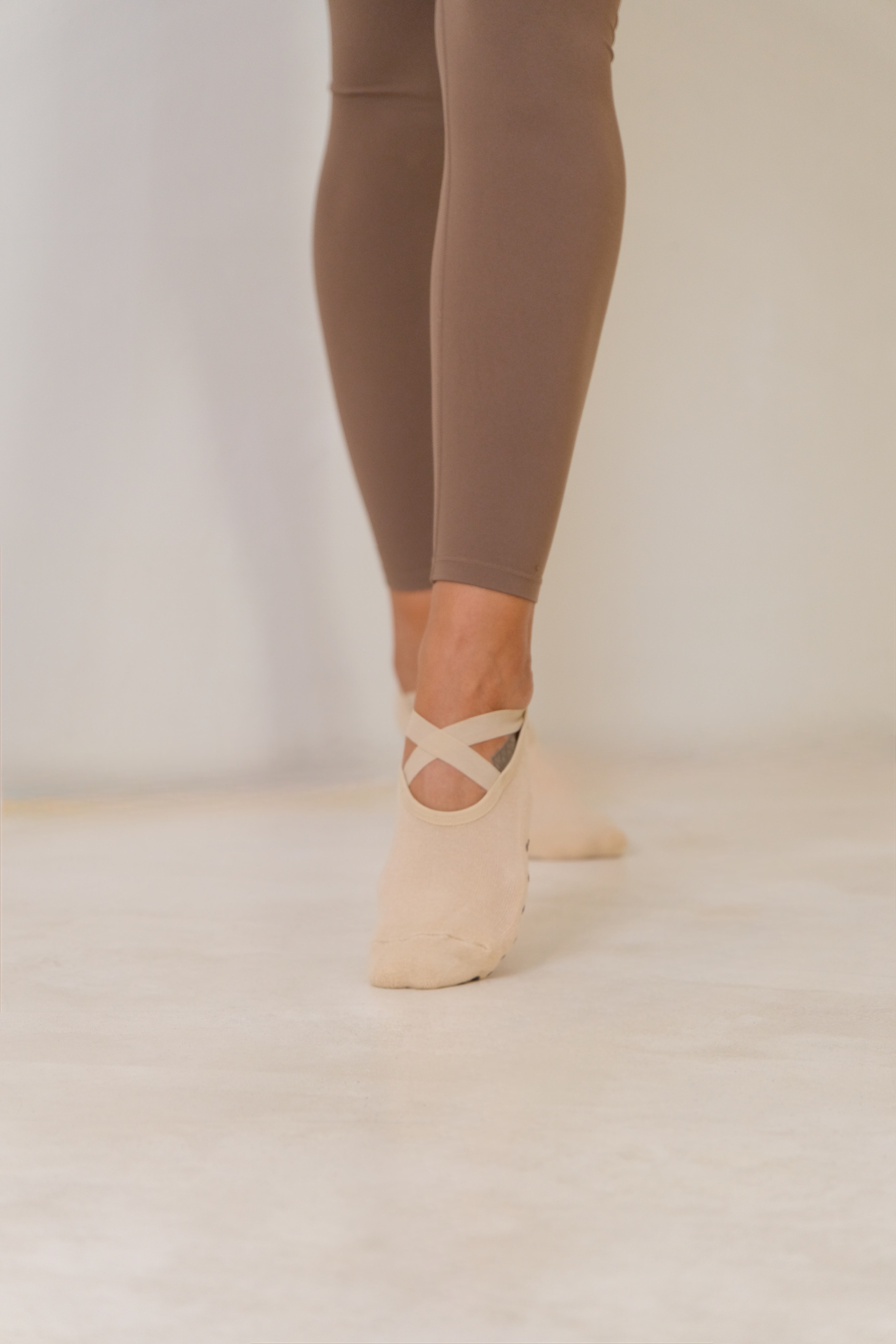 Mocha Ballet Grip Sock