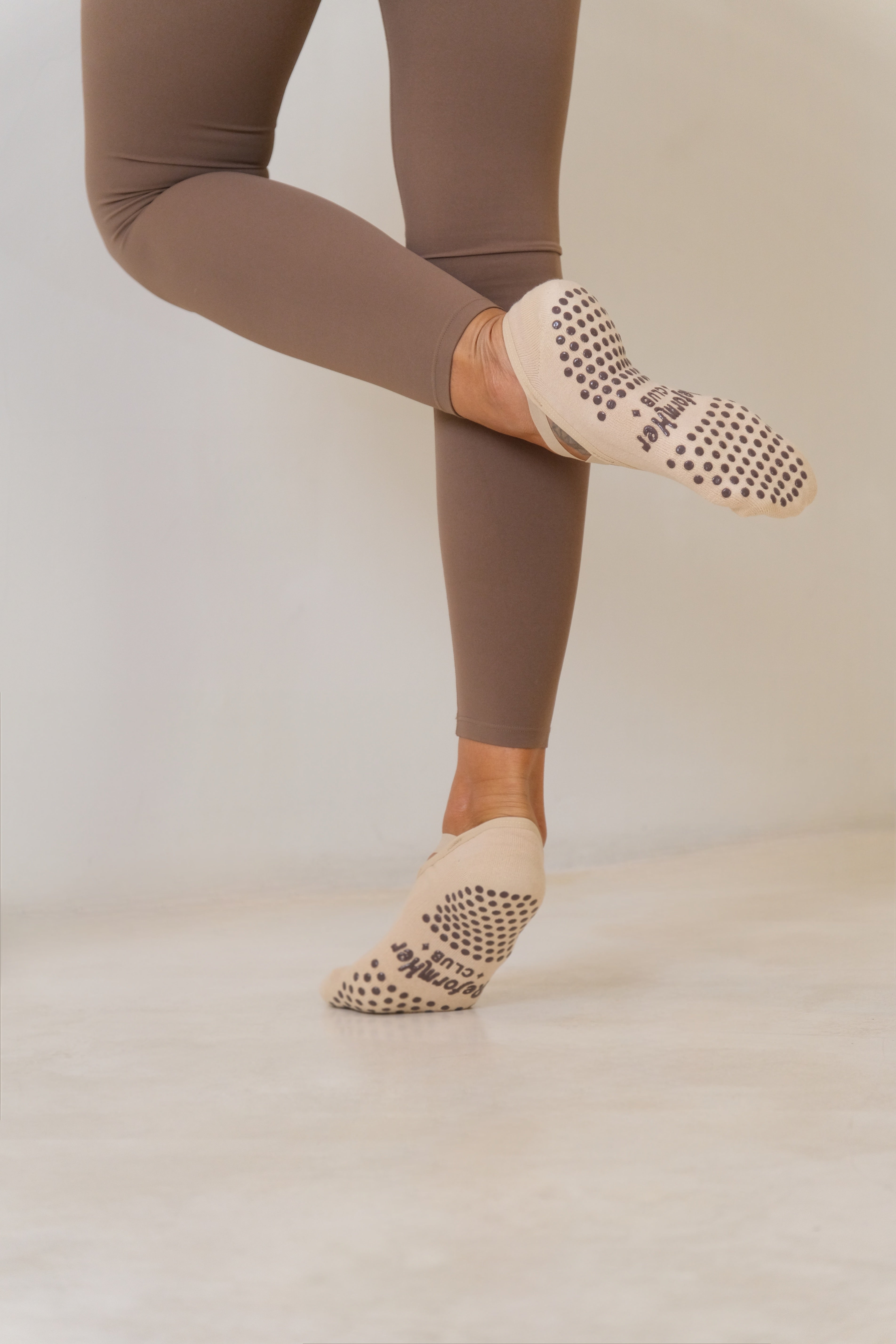Mocha Ballet Grip Sock